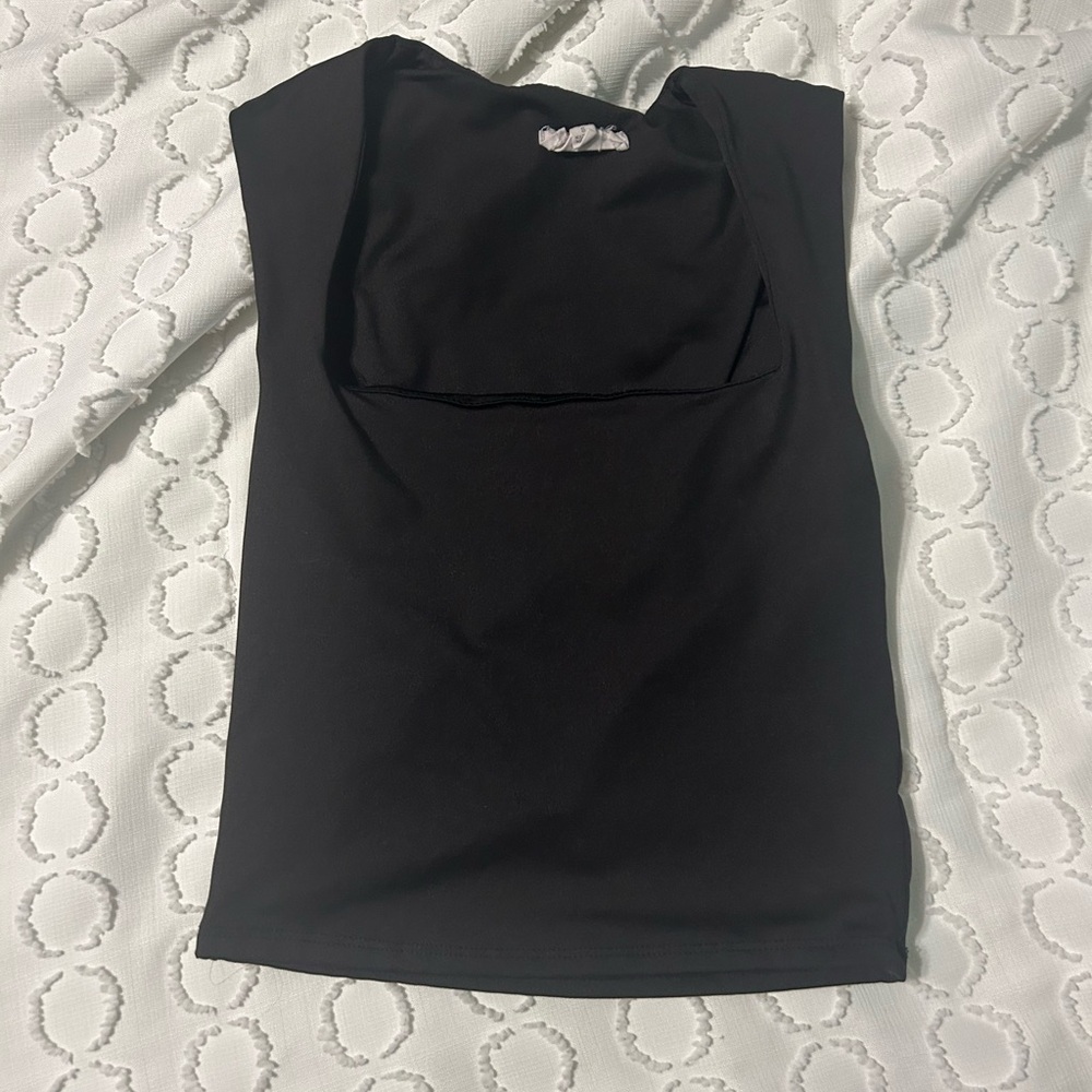 Black Sleeveless Women's Top